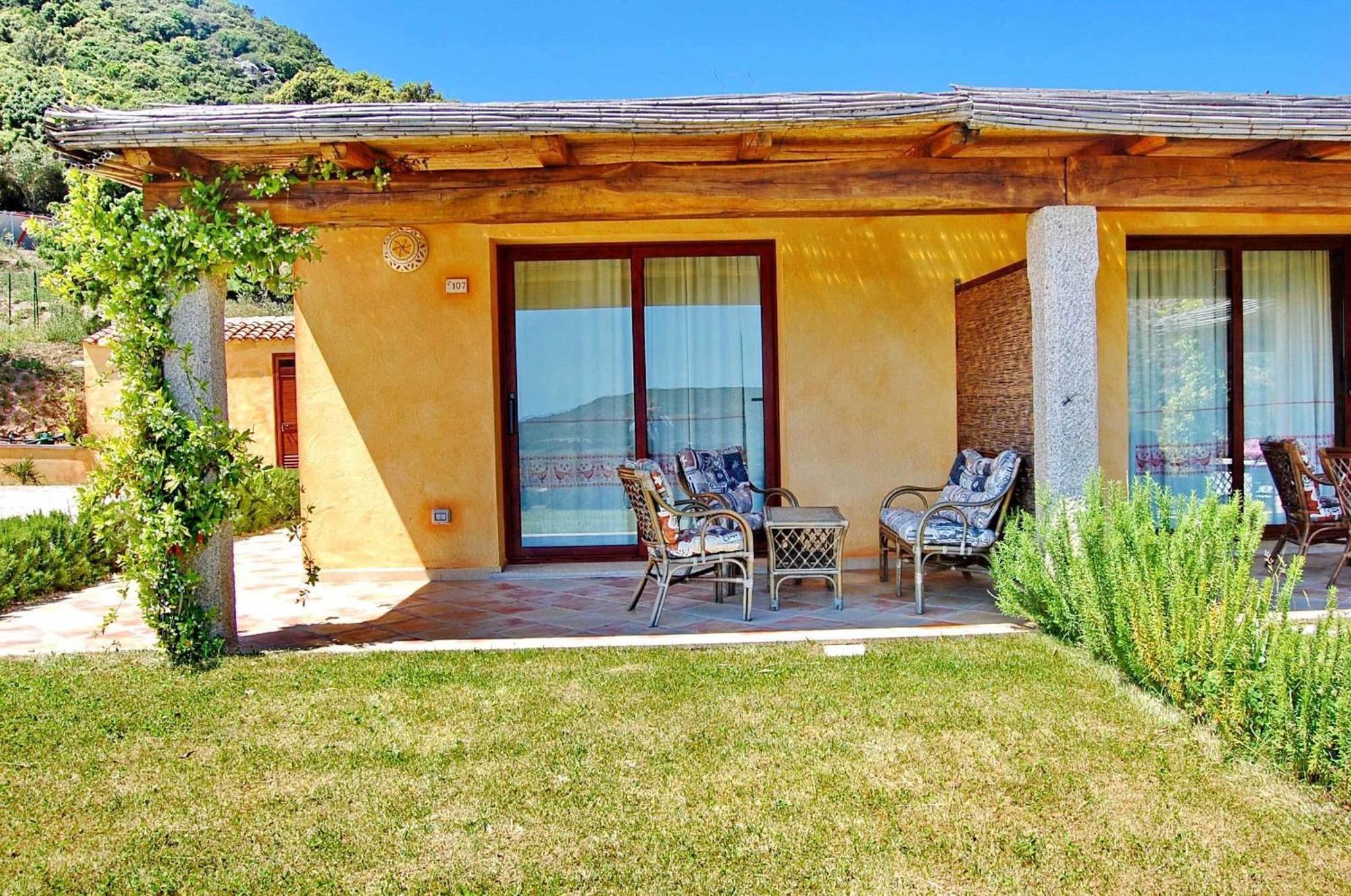 Li Teggi Turismo Rurale San Teodoro  Extérieur photo
